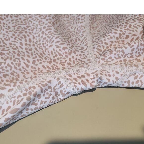 All Fenix white tan leopard print athletic leggings - medium - Picture 4 of 7
